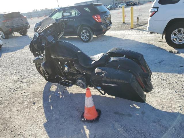 Obraz 2 z 2016 HARLEY-DAVIDSON FLHXSE CVO STREET GLIDE 2016 z VIN 1HD1PXN14GB955987