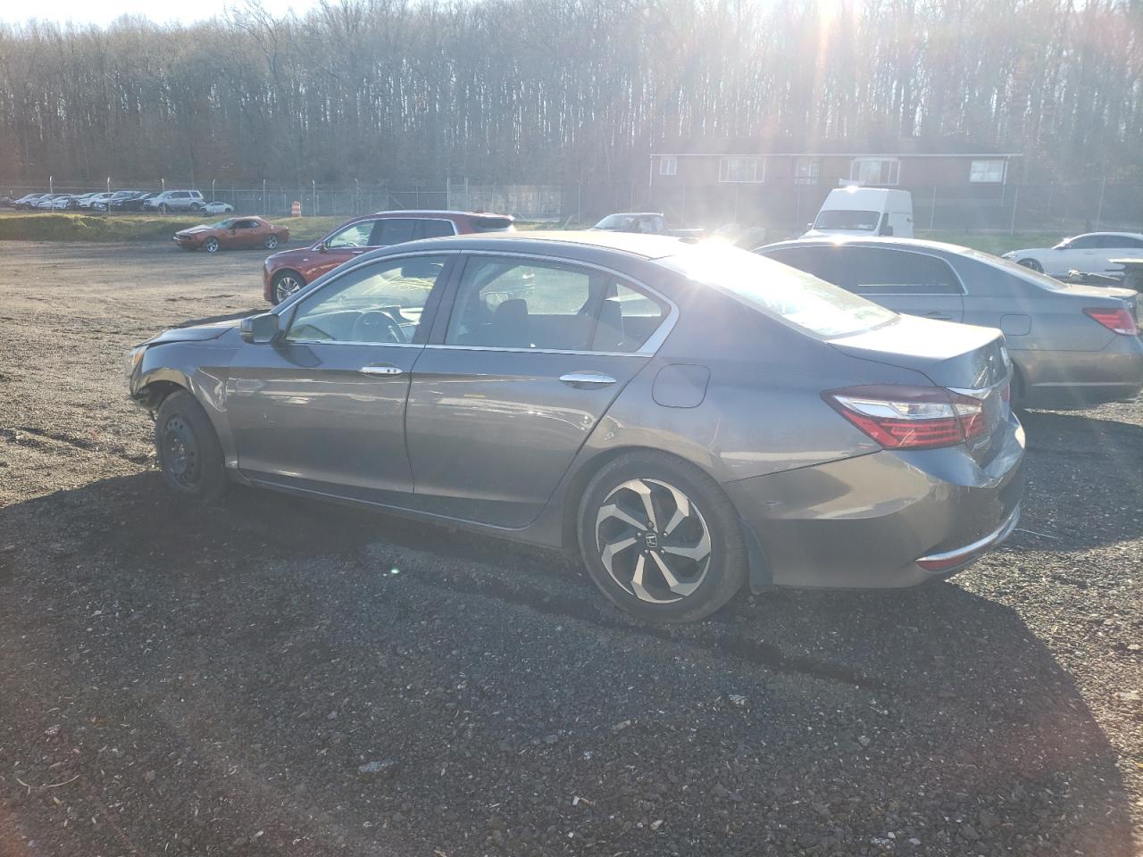 Image 2 of 2017 HONDA ACCORD EXL 2017 with VIN 1HGCR2F8XHA235282