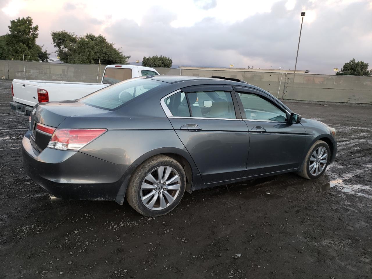 Изображение 3 2011 HONDA ACCORD EXL 2011 с VIN 1HGCP2F84BA039349