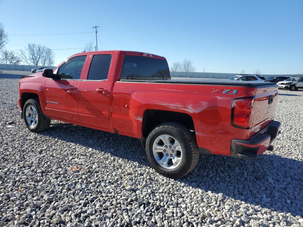 Image 2 of 2018 CHEVROLET SILVERADO K1500 LT 2018 with VIN 1GCVKREC3JZ242740