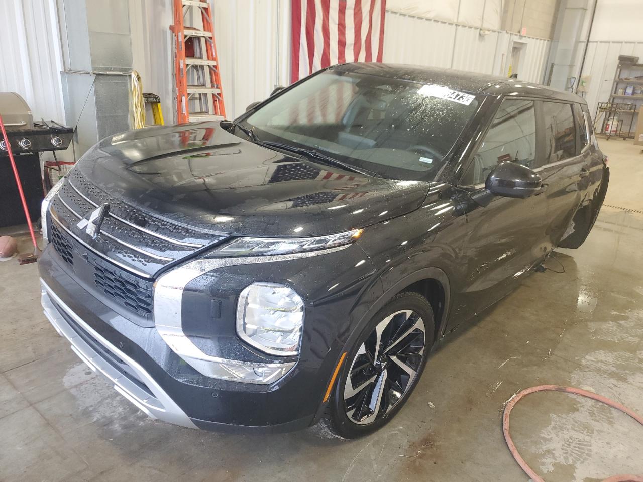 Obraz 1 z 2023 MITSUBISHI OUTLANDER SE 2023 z VIN JA4J4UA85PZ025125