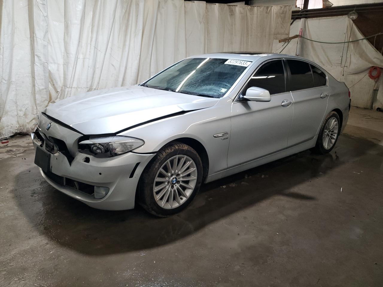 Obraz 1 z 2011 BMW 535 XI 2011 z VIN WBAFU7C53BC878034