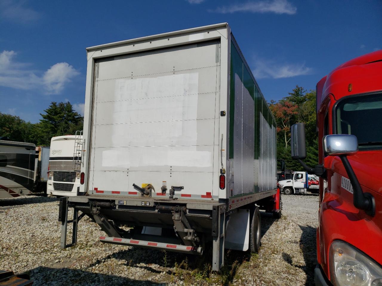 Image 3 of 2021 FREIGHTLINER M2 106 MEDIUM DUTY 2021 with VIN 3ALACWFDXMDMX5018