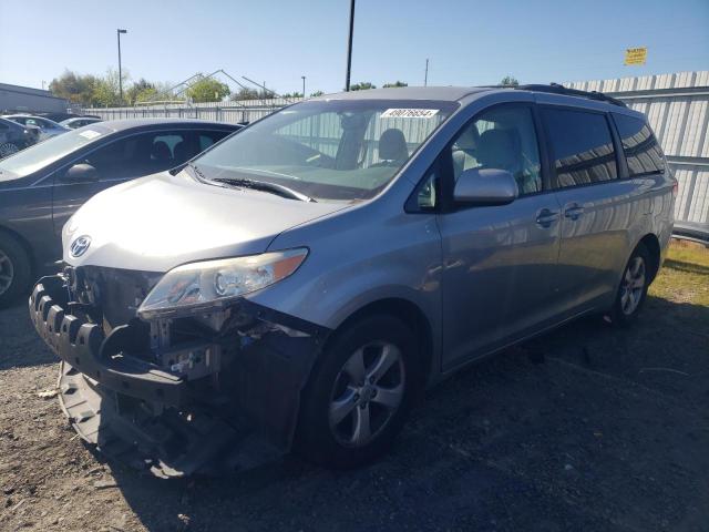2012 TOYOTA SIENNA LE 2012 image