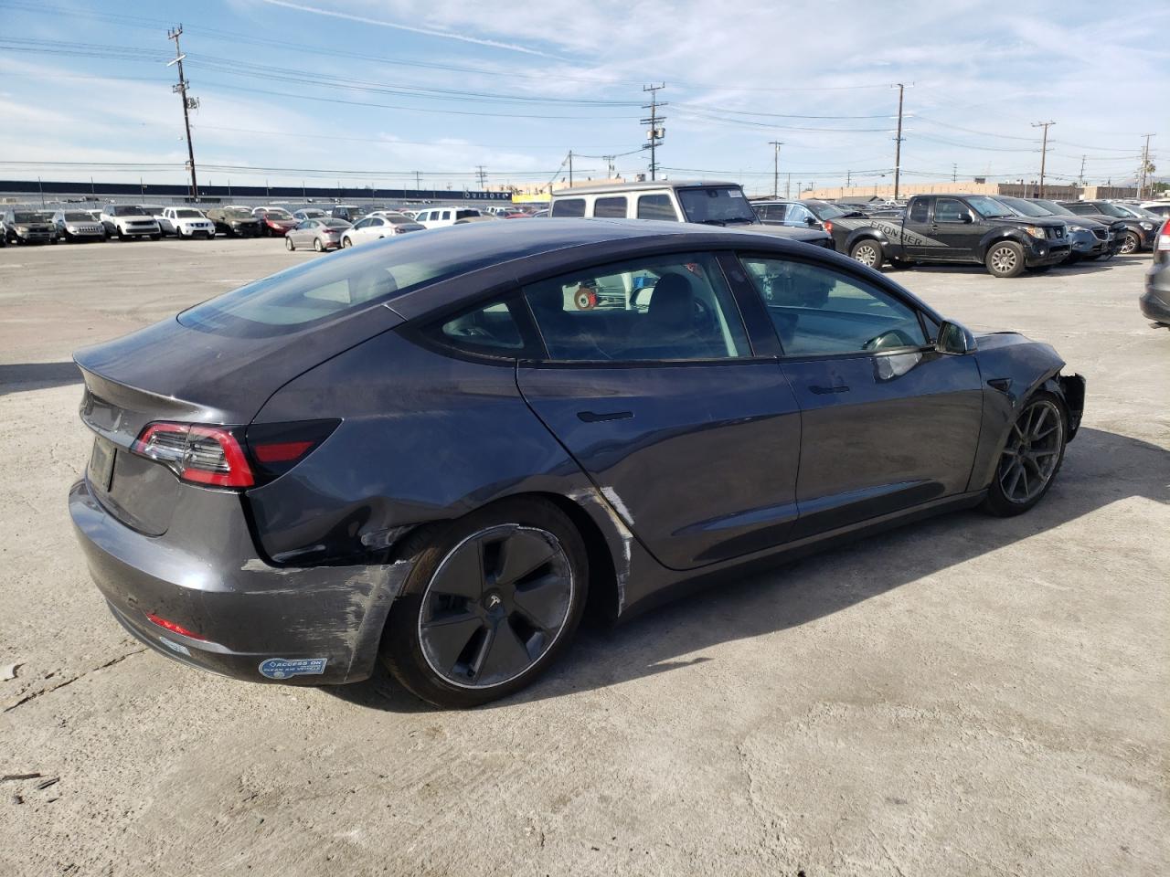 Obraz 3 z 2021 TESLA MODEL 3  2021 z VIN 5YJ3E1EA8MF923260