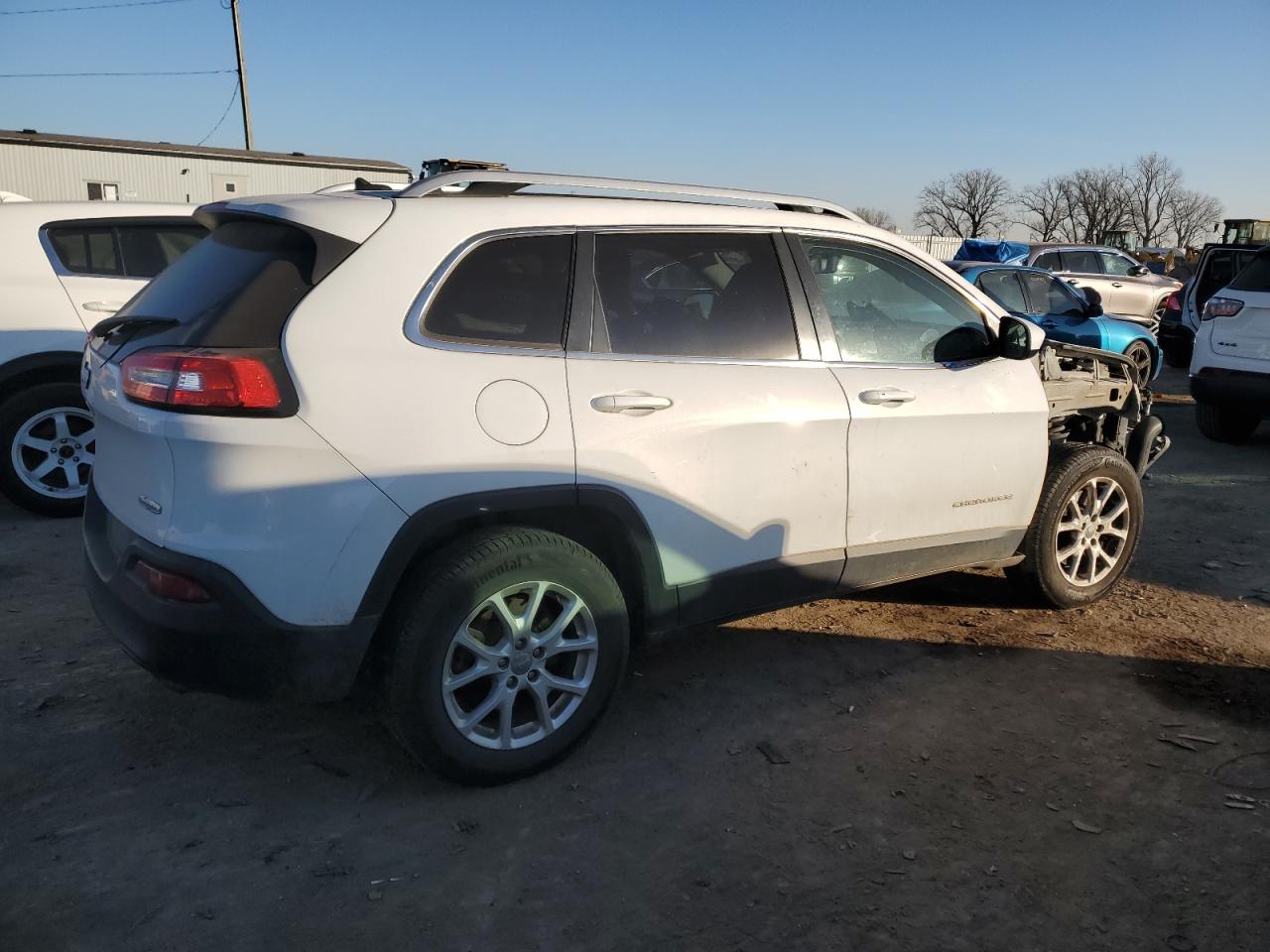 Image 3 of 2014 JEEP CHEROKEE LATITUDE 2014 with VIN 1C4PJMCS4EW121019