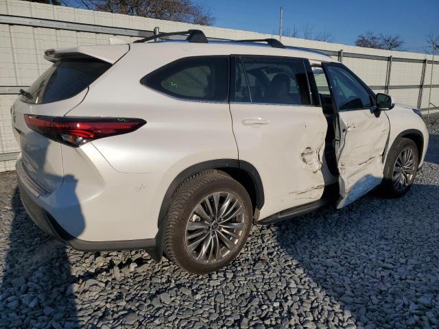 Image 3 of 2021 TOYOTA HIGHLANDER PLATINUM 2021 with VIN 5TDFZRBH5MS087727