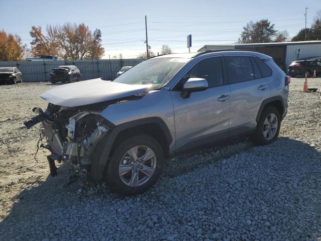 Obraz 1 z 2022 TOYOTA RAV4 XLE 2022 z VIN 2T3RWRFV2NW139000
