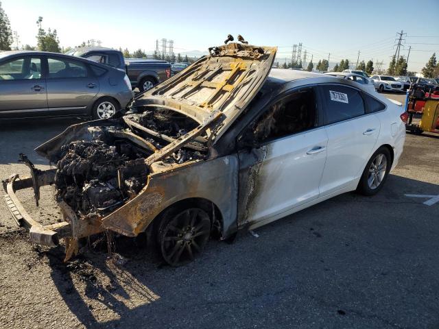 Image 1 of 2016 HYUNDAI SONATA SE 2016 with VIN 5NPE24AFXGH340117