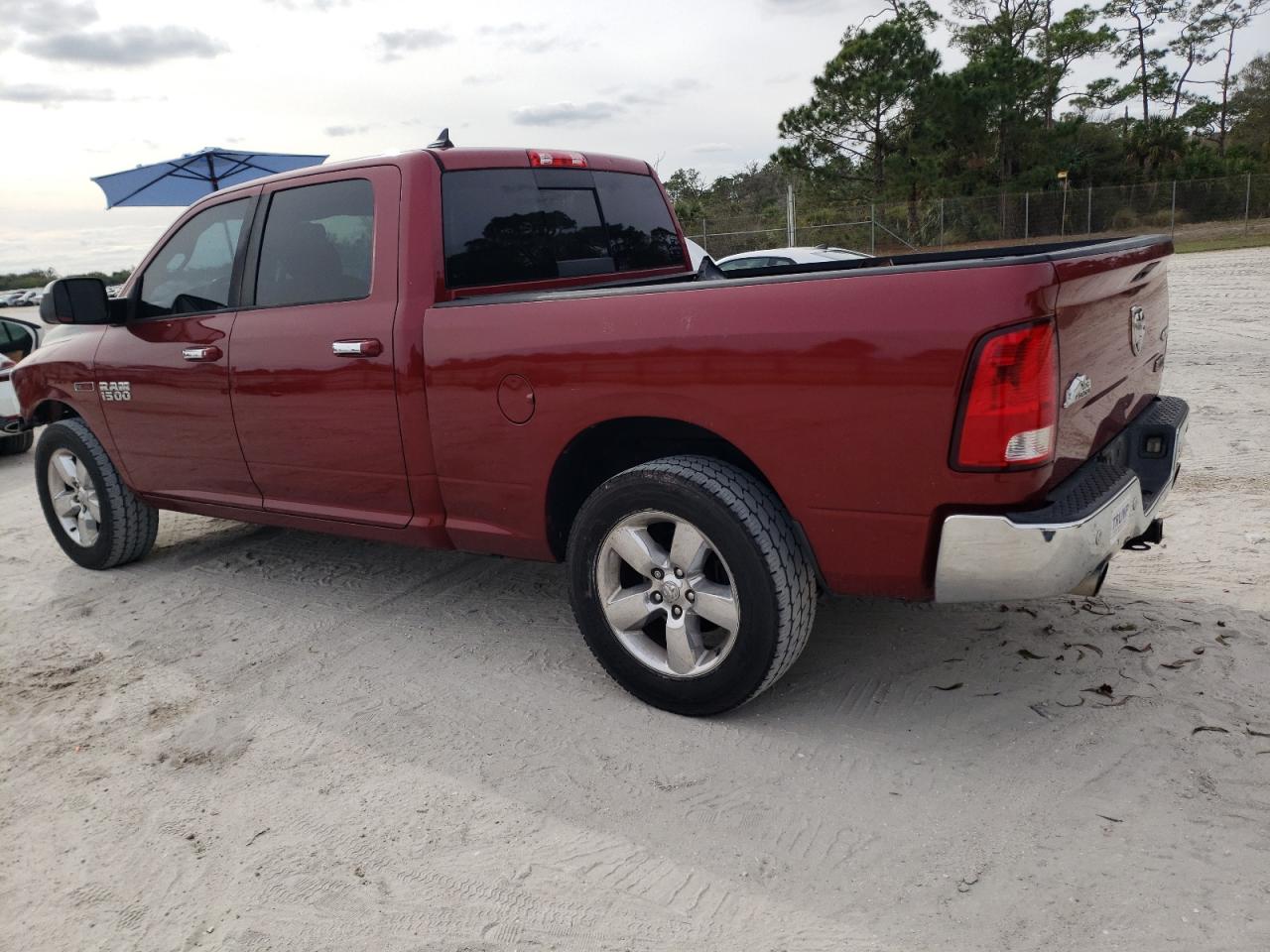 Obraz 2 z 2015 RAM 1500 SLT 2015 z VIN 1C6RR7TM4FS733791