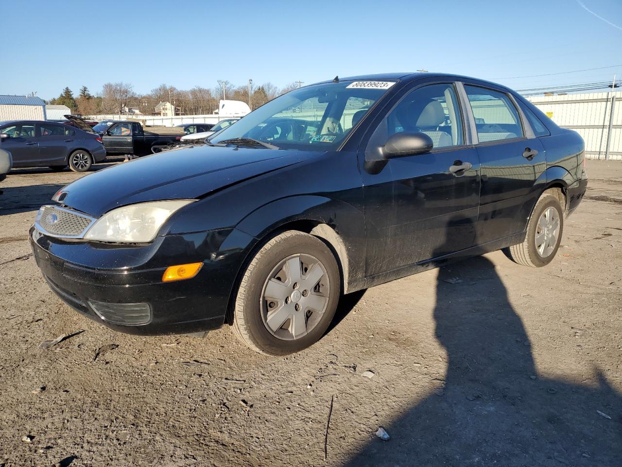 Image 1 of 2007 FORD FOCUS ZX4 2007 with VIN 1FAHP34N57W302919