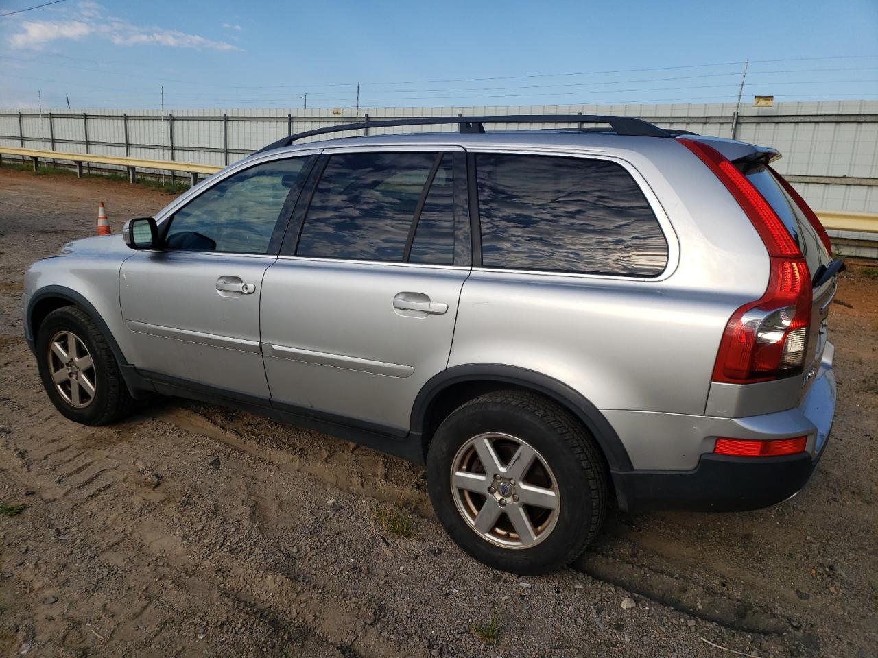 Image 2 of 2007 VOLVO XC90 3.2 2007 with VIN YV4CZ982771341071