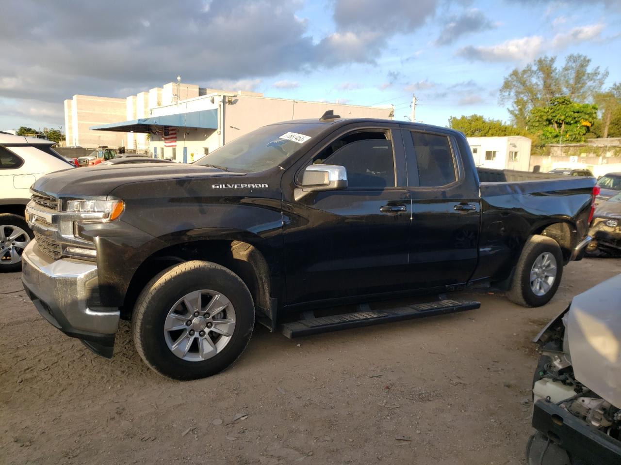 Obraz 1 z 2022 CHEVROLET SILVERADO LTD C1500 LT 2022 z VIN 1GCRWCED7NZ199828