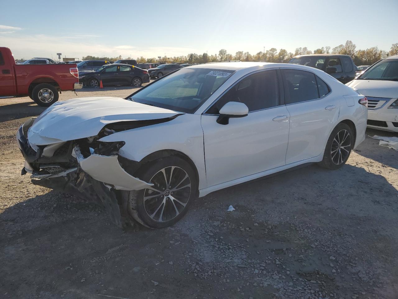 Изображение 1 2020 TOYOTA CAMRY SE 2020 с VIN 4T1G11AK5LU973739