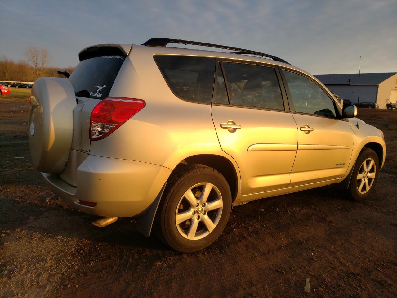 Изображение 3 2007 TOYOTA RAV4 LIMITED 2007 с VIN JTMBK31V475037659