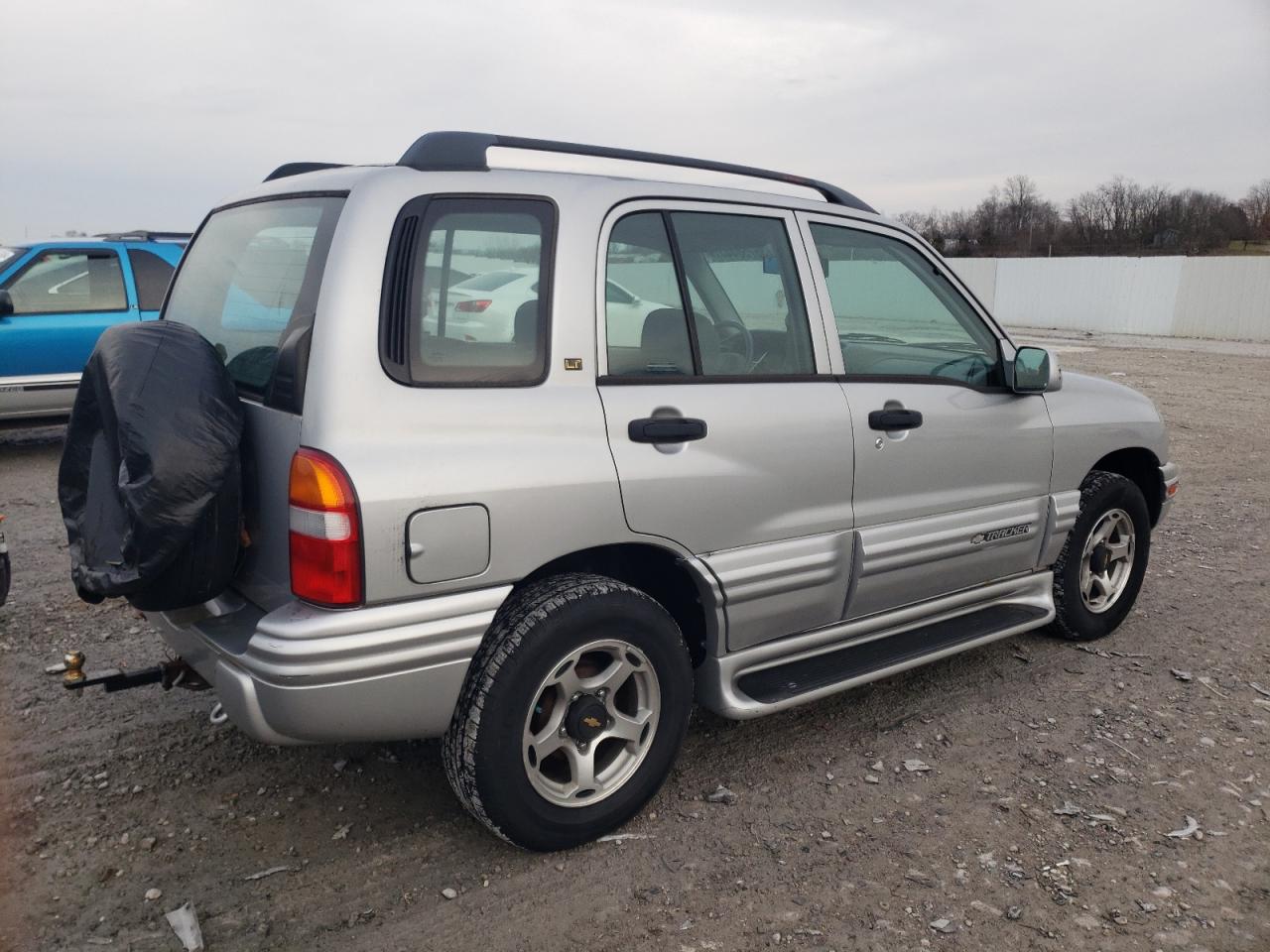 Изображение 3 2001 CHEVROLET TRACKER LT 2001 с VIN 2CNBJ634616913809