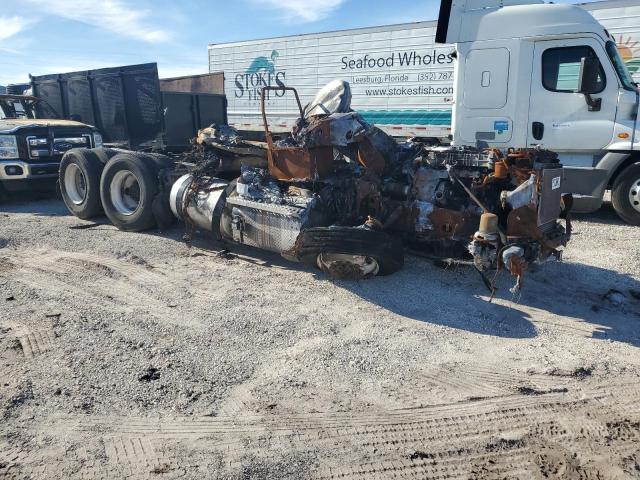 2021 FREIGHTLINER CASCADIA 126  2021 image