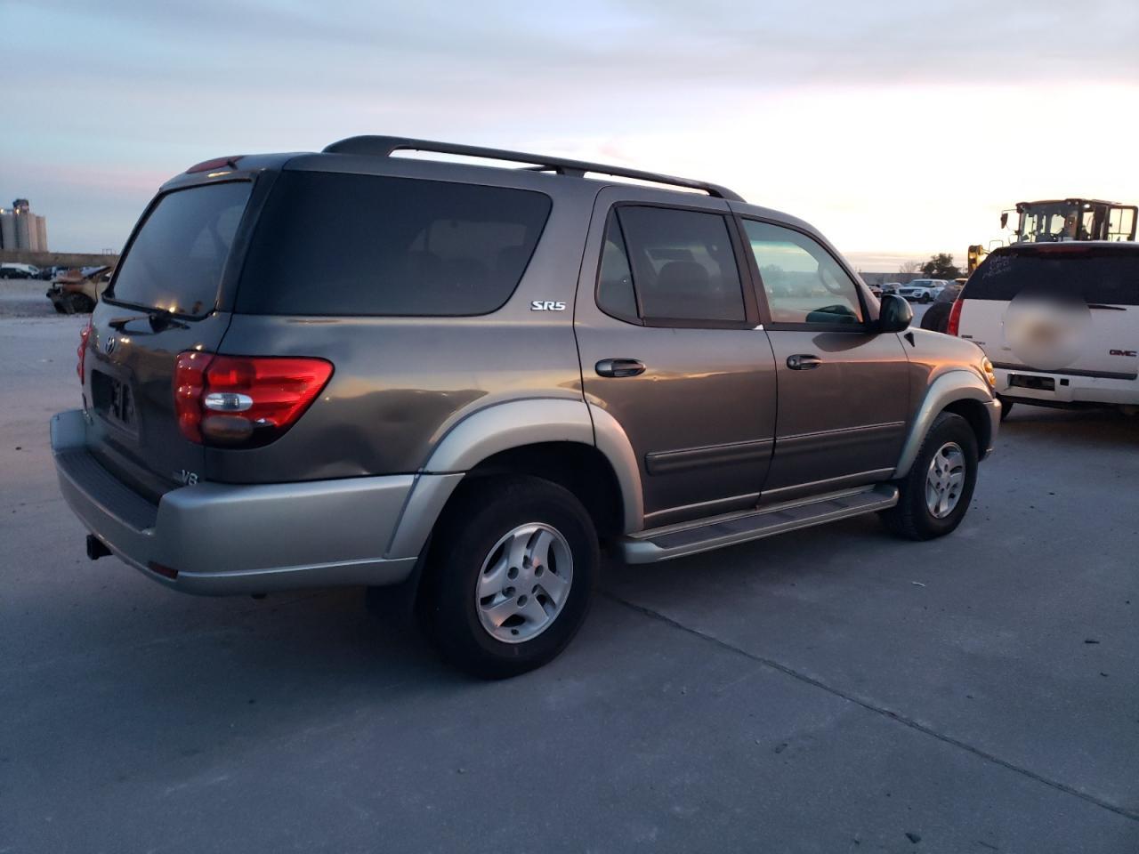 Изображение 3 2003 TOYOTA SEQUOIA SR5 2003 с VIN 5TDZT34A43S196898