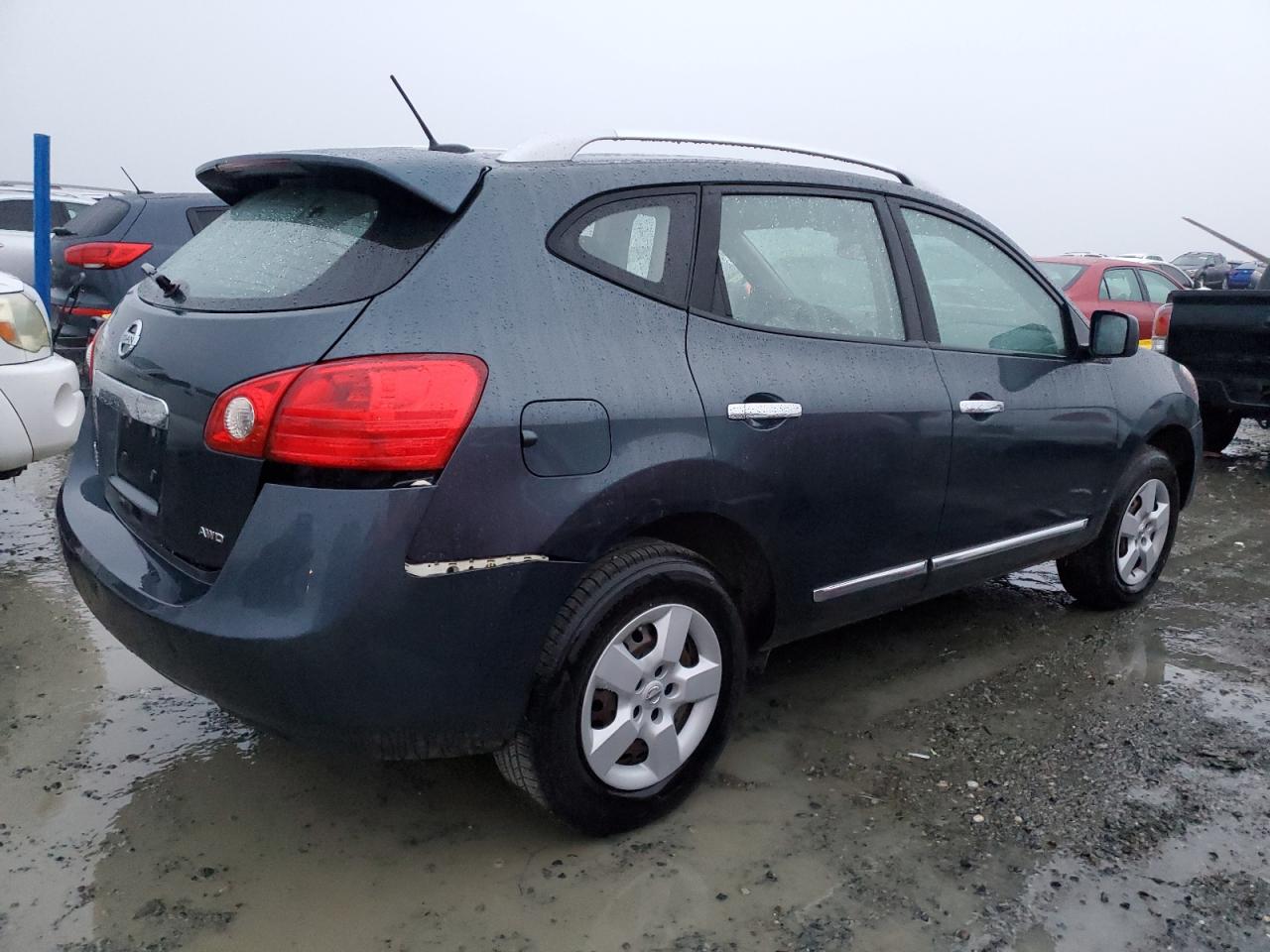Image 3 of 2014 NISSAN ROGUE SELECT S 2014 with VIN JN8AS5MV1EW722250