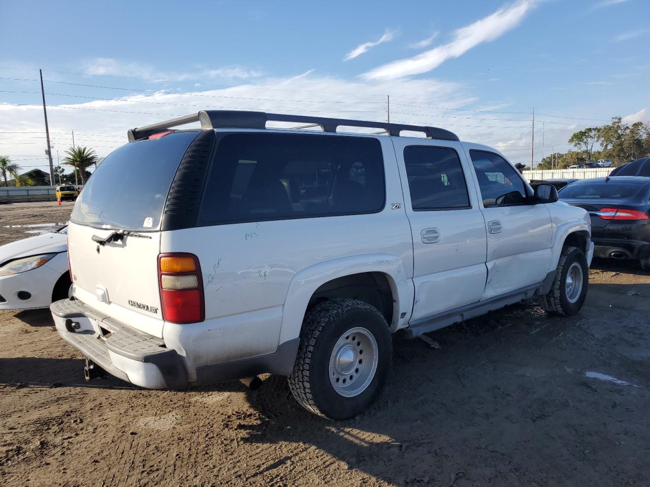 Изображение 3 2002 CHEVROLET SUBURBAN K1500 2002 с VIN 3GNFK16TX2G234485
