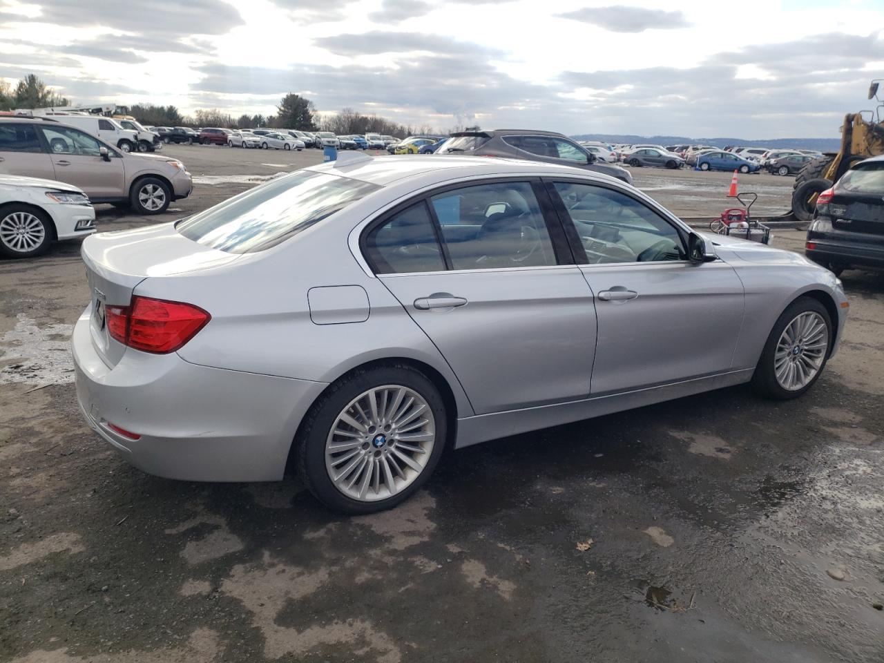 Изображение 3 2015 BMW 328 XI 2015 с VIN WBA3B3G54FNR87446