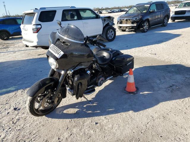 Obraz 1 z 2016 HARLEY-DAVIDSON FLHXSE CVO STREET GLIDE 2016 z VIN 1HD1PXN14GB955987