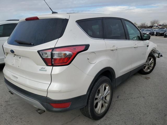 Image 3 of 2017 FORD ESCAPE SE 2017 with VIN 1FMCU0GDXHUE49325