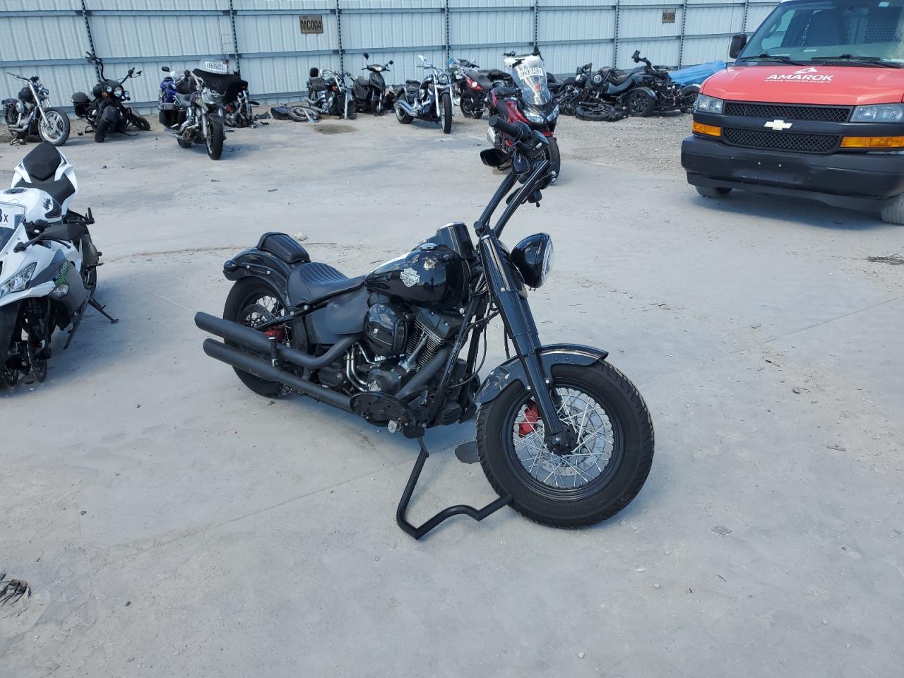 Image 1 of 2017 HARLEY-DAVIDSON FLSS  2017 with VIN 1HD1JS91XHB033367