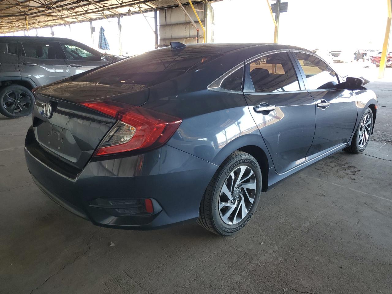 Изображение 3 2018 HONDA CIVIC EX 2018 с VIN 2HGFC2F75JH579874