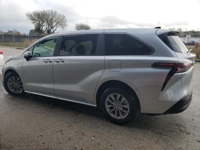 Image 2 of 2023 TOYOTA SIENNA LE 2023 with VIN 5TDKRKEC9PS173262