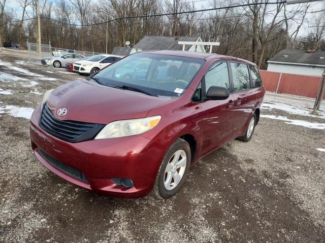 Изображение 2 Toyota Sienna Base 2011 с VIN 5TDKA3DC5BS001849