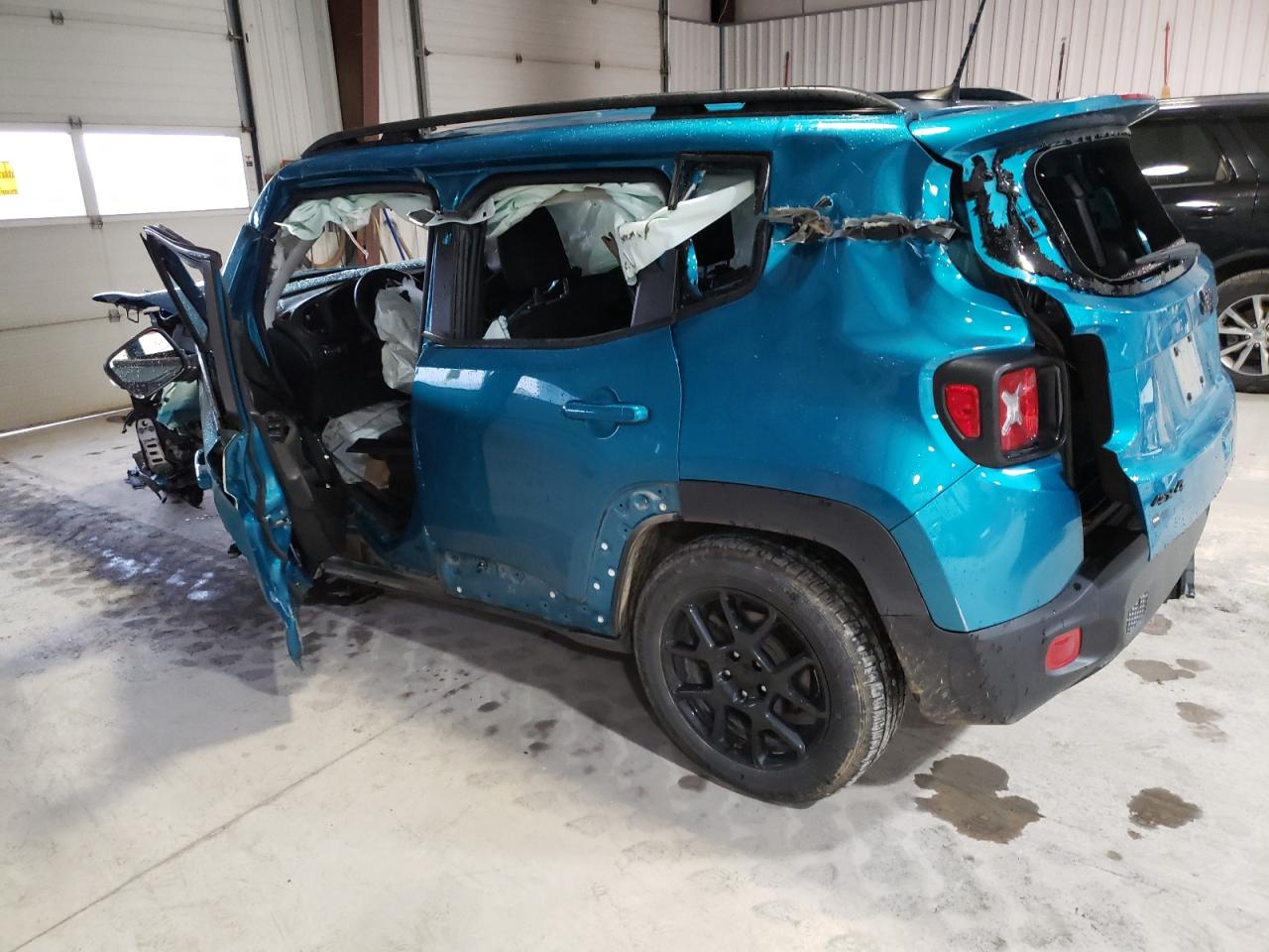 Obraz 2 z 2020 JEEP RENEGADE LATITUDE 2020 z VIN ZACNJBBB8LPL08302