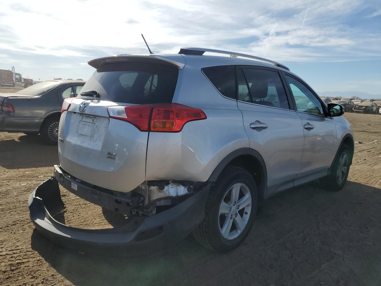 Image 3 of 2014 TOYOTA RAV4 XLE 2014 with VIN 2T3RFREVXEW174157
