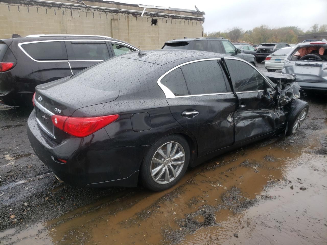 Obraz 3 z Infiniti Q50 Base 2015 z VIN JN1BV7AR6FM398996