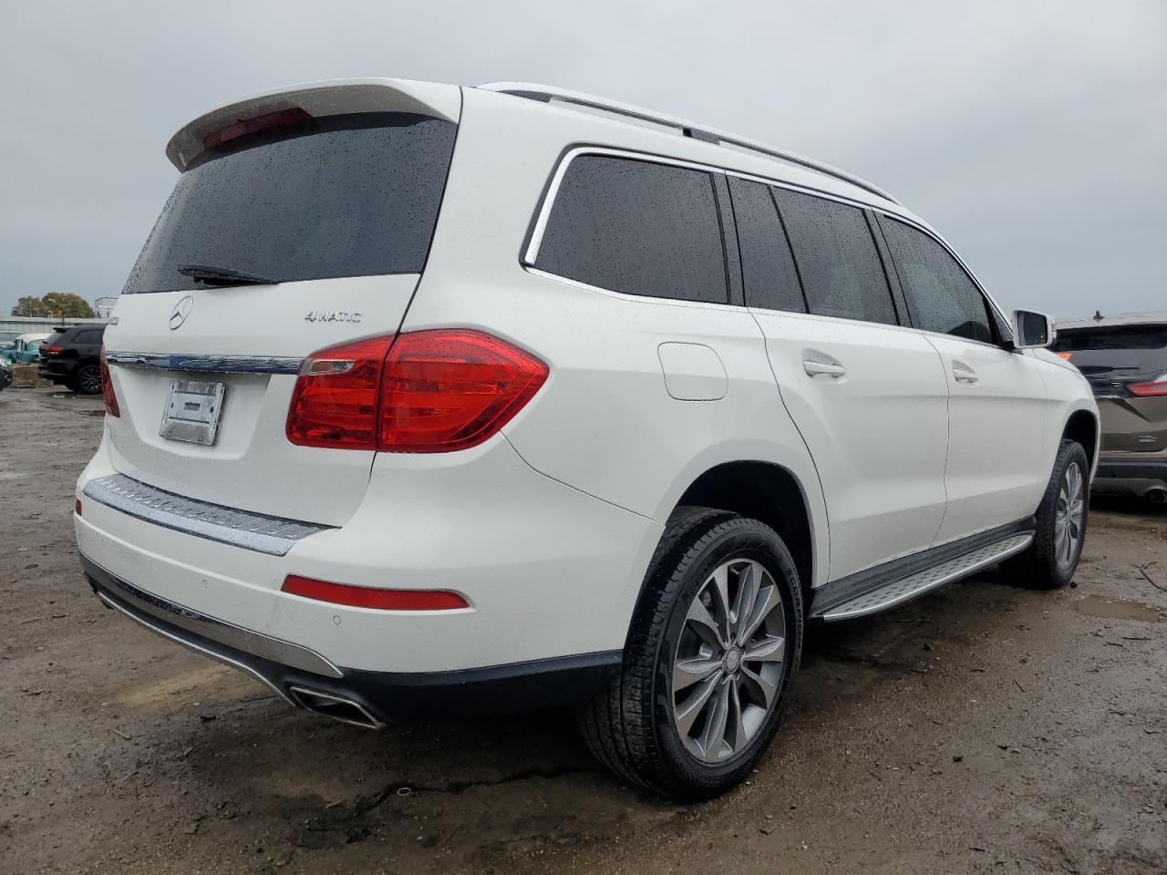 Obraz 3 z Mercedes-Benz Gl 450 4Matic 2014 z VIN 4JGDF7CE0EA298157