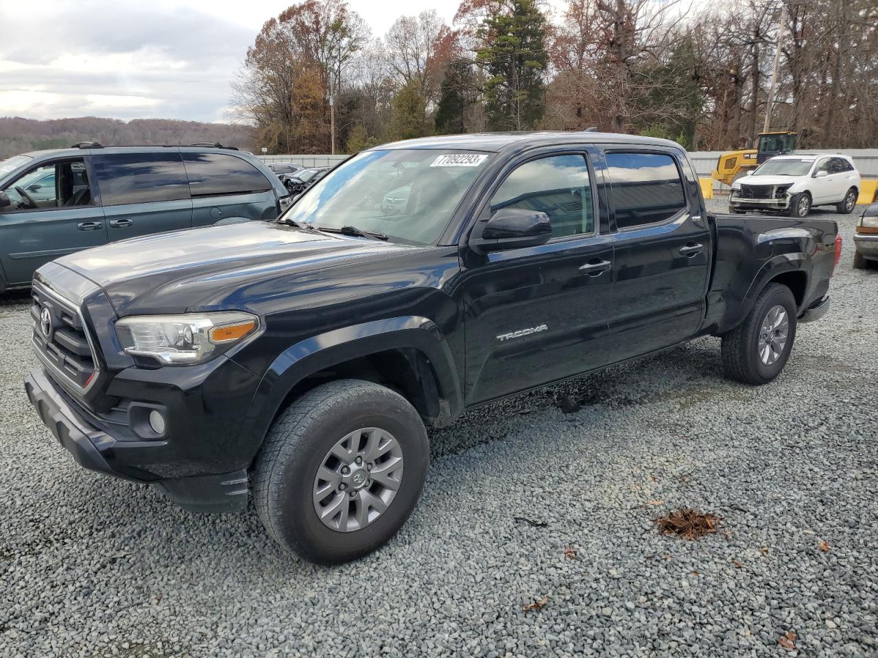 Obraz 1 z 2017 TOYOTA TACOMA DOUBLE CAB 2017 z VIN 5TFBZ5DN4HX001852