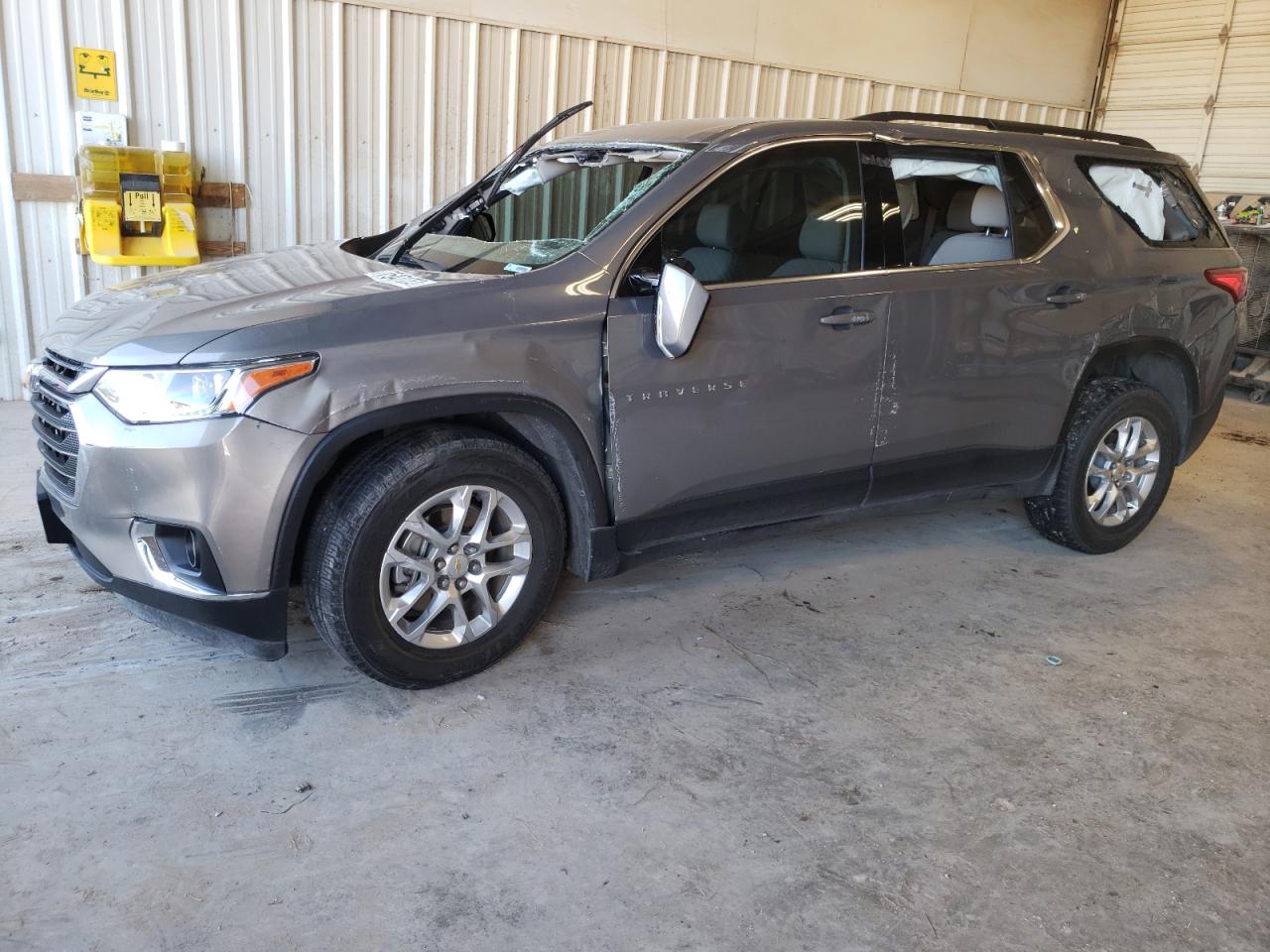 Image 1 of 2019 CHEVROLET TRAVERSE LT 2019 with VIN 1GNERGKW6KJ231902
