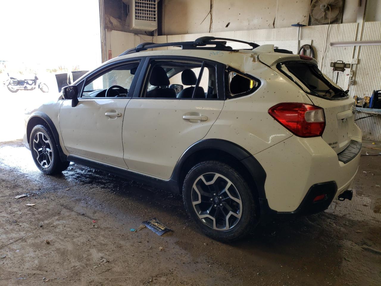 Image 2 of 2016 SUBARU CROSSTREK LIMITED 2016 with VIN JF2GPALC9G8211555