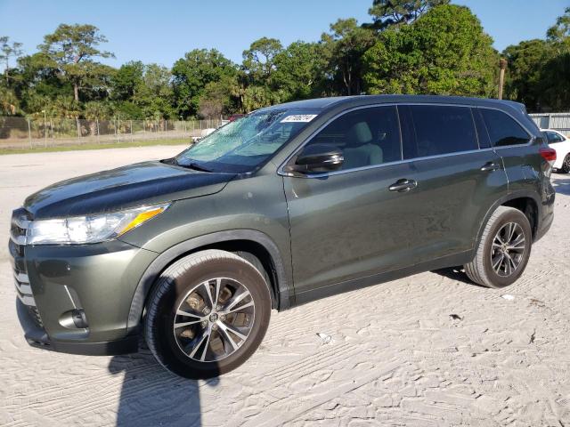 Изображение 1 2019 TOYOTA HIGHLANDER LE 2019 с VIN 5TDZARFH7KS056670