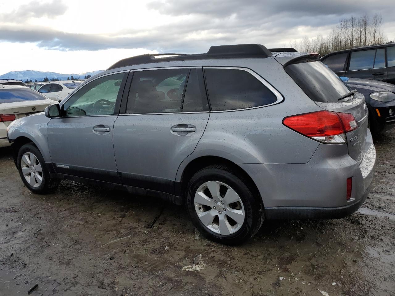 Obraz 2 z 2010 SUBARU OUTBACK 2.5I PREMIUM 2010 z VIN 4S4BRBGC3A3332729