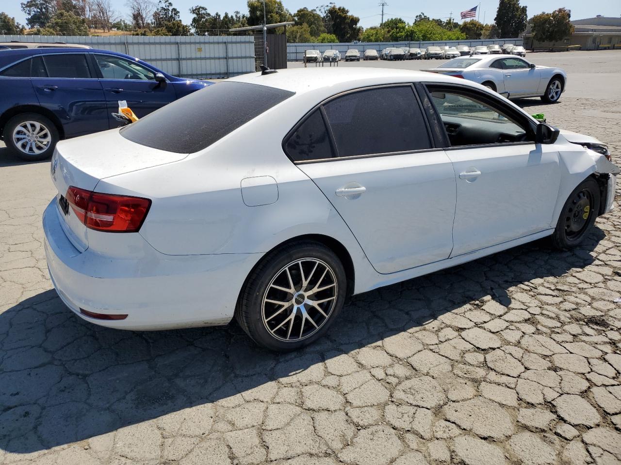 Image 3 of 2015 VOLKSWAGEN JETTA BASE 2015 with VIN 3VW2K7AJ3FM236180