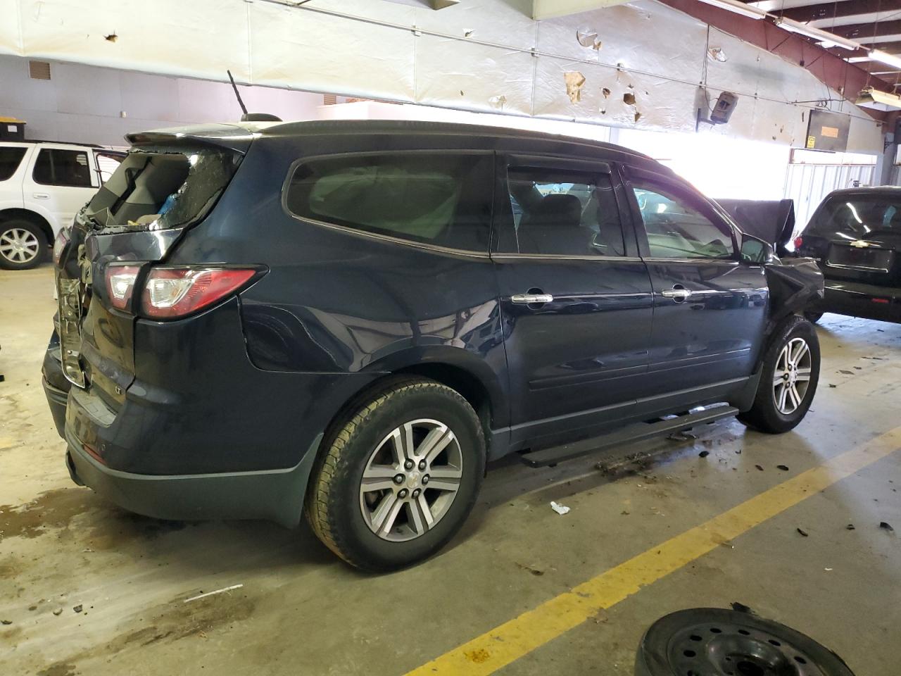 Изображение 3 2017 CHEVROLET TRAVERSE LT 2017 с VIN 1GNKVHKD5HJ197138