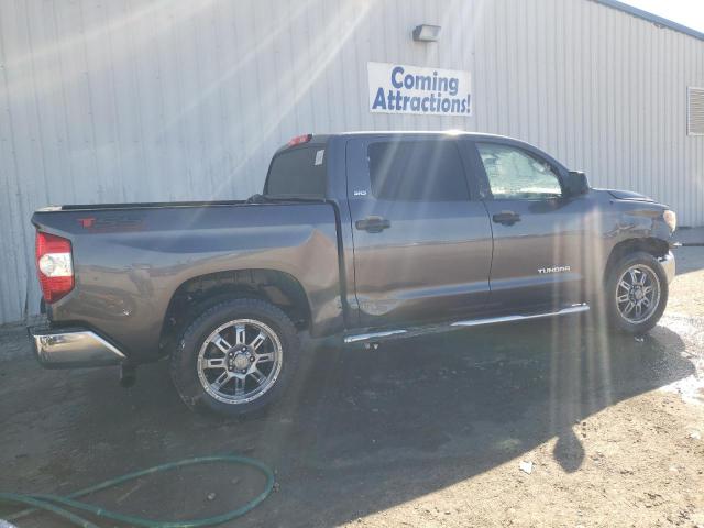 Image 3 of 2016 TOYOTA TUNDRA CREWMAX SR5 2016 with VIN 5TFEM5F13GX105737