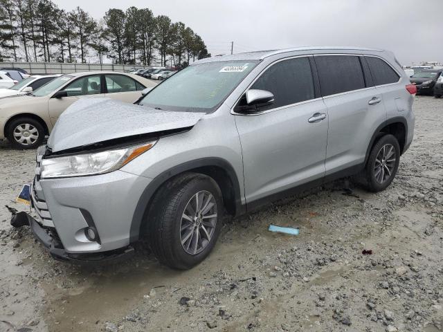 Image 1 of 2019 TOYOTA HIGHLANDER SE 2019 with VIN 5TDKZRFH7KS559108