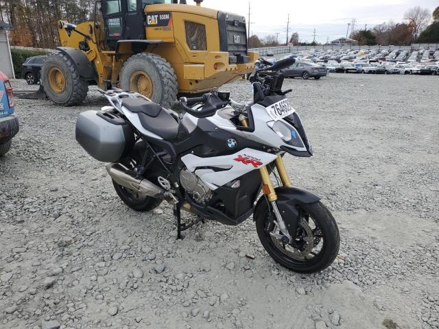 Image 1 of 2016 BMW S 1000 XR 2016 with VIN WB10D1304GZ463073