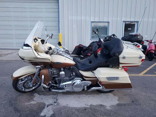 Image 3 of 2011 HARLEY-DAVIDSON FLTRUSE  2011 with VIN 1HD1TA816BB958922