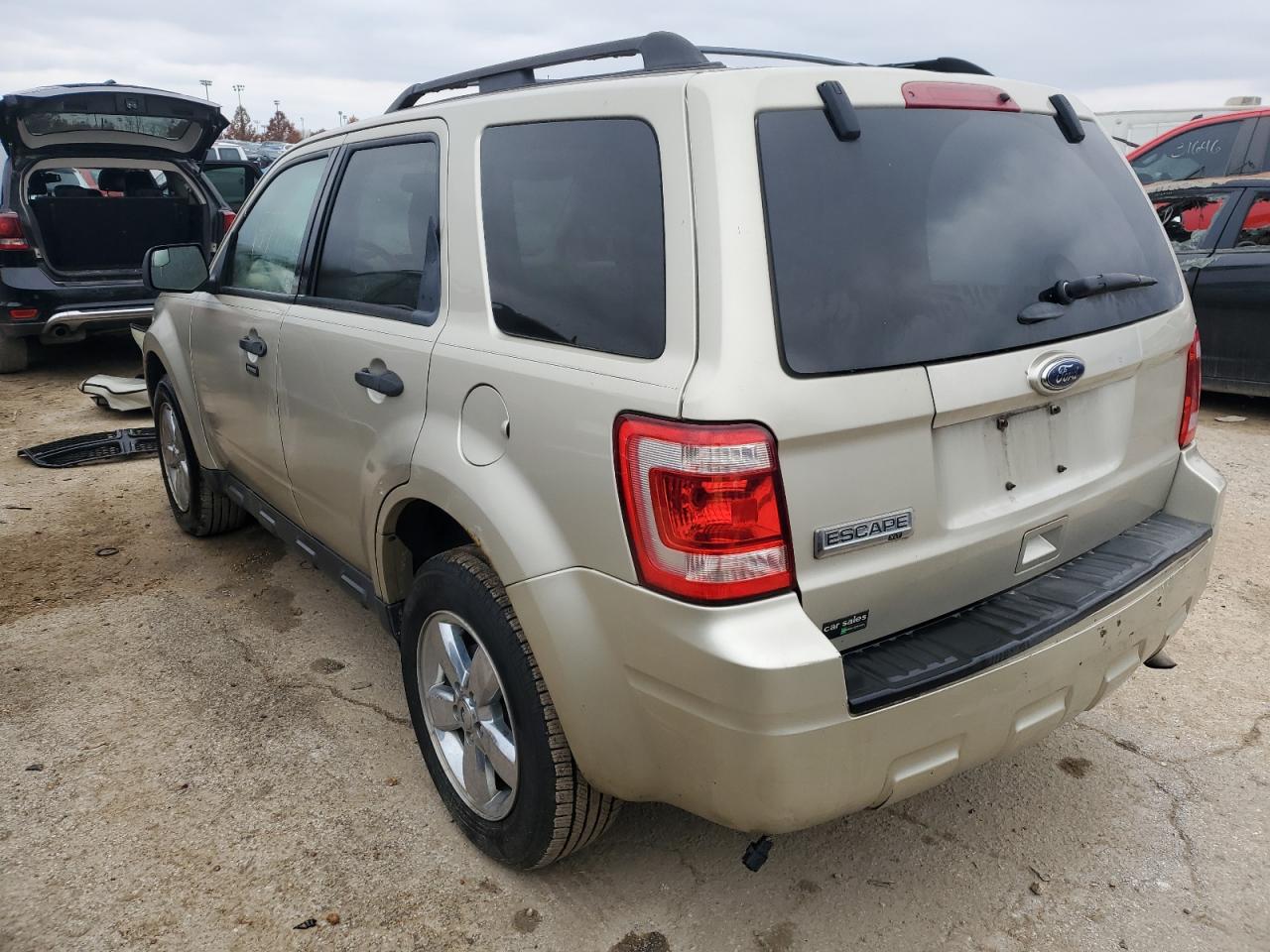 Image 2 of 2012 FORD ESCAPE XLT 2012 with VIN 1FMCU0D71CKA21646