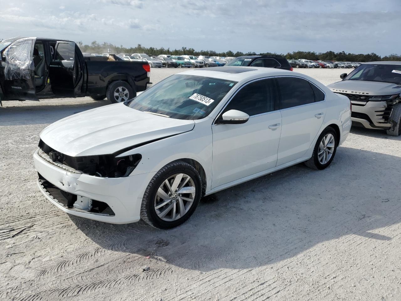 Изображение 1 2018 VOLKSWAGEN PASSAT SE 2018 с VIN 1VWBA7A31JC013084
