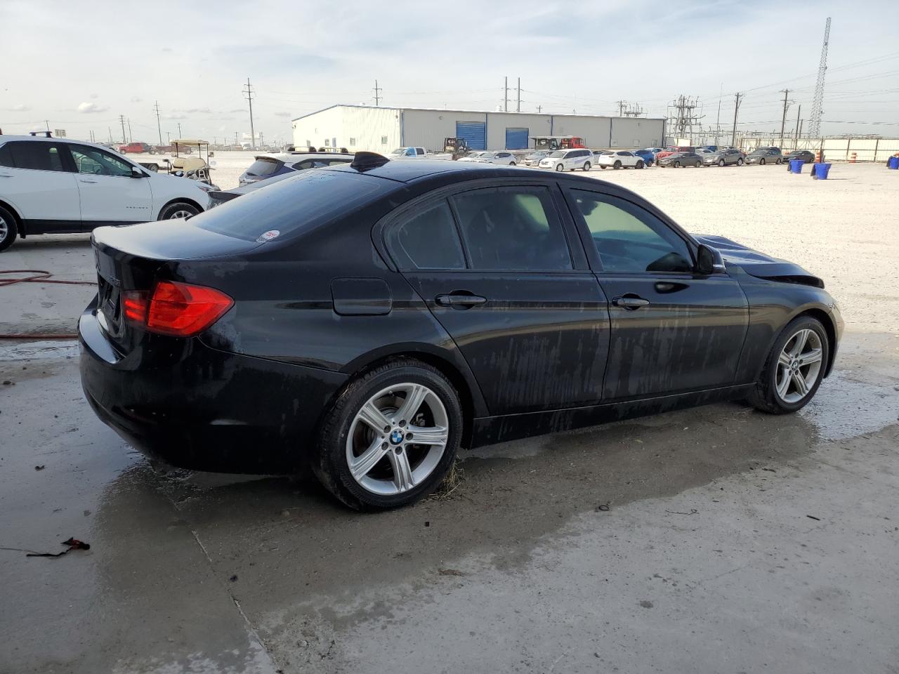 Obraz 3 z 2015 BMW 328 I 2015 z VIN WBA3A5G56FNS87765