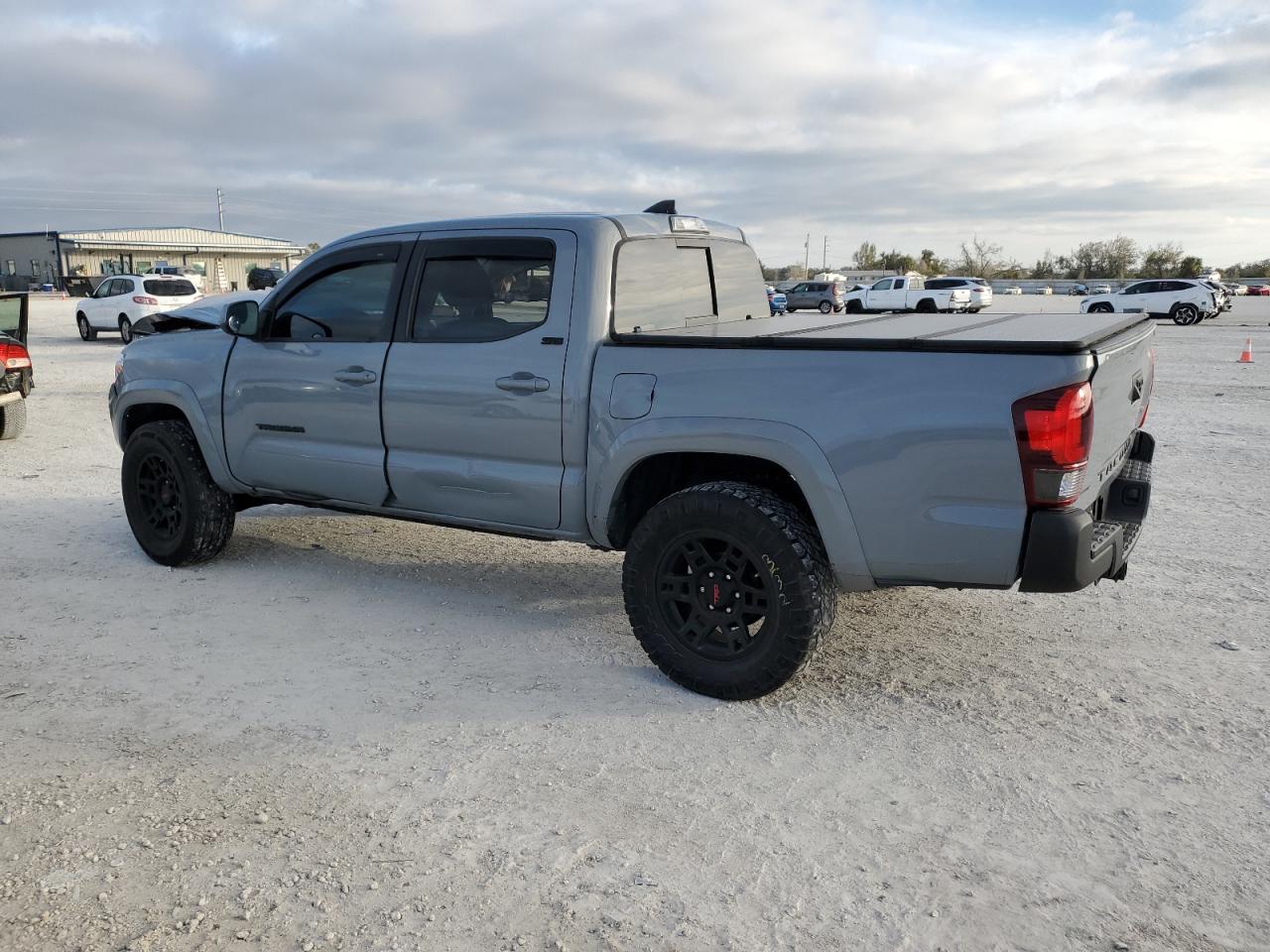 Image 2 of 2019 TOYOTA TACOMA DOUBLE CAB 2019 with VIN 3TMAZ5CNXKM113453